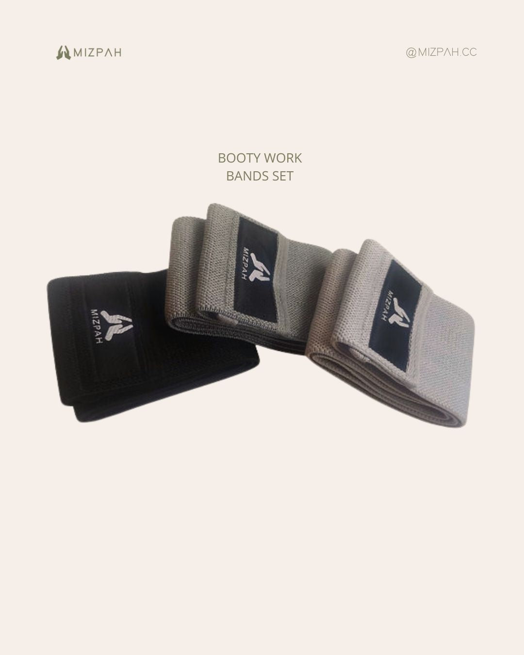 This 3-piece set comes with sturdy booty bands to assist you in your lower-body workouts and a variety of other resistance exercises.